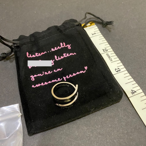 Women’s inspirational Ring Engraved Quote "Keep Fu**ing Going" - Picture 9 of 13